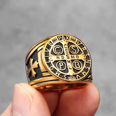 Anillo de San Benito — diseño Oro y Negro